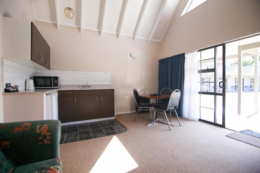 Bulls Motel & Holiday Park photo 3