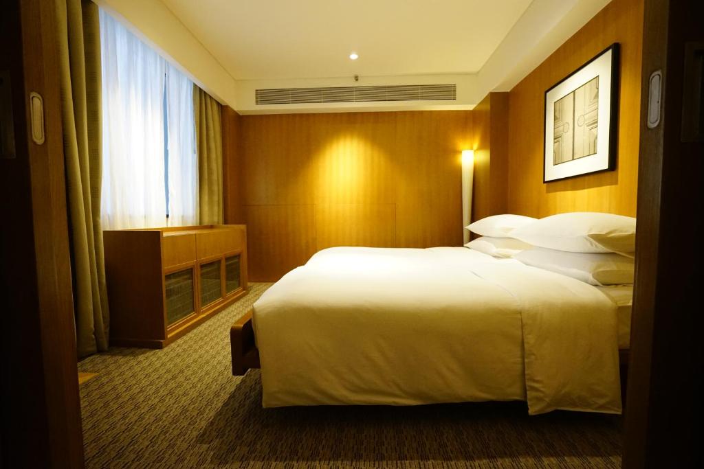 Трехместный (Номер Гранд Делюкс с 2 спальнями), Grand Hyatt Singapore
