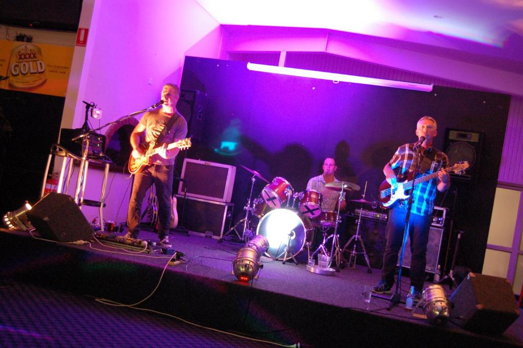 Slipway Hotel Motel photo 2