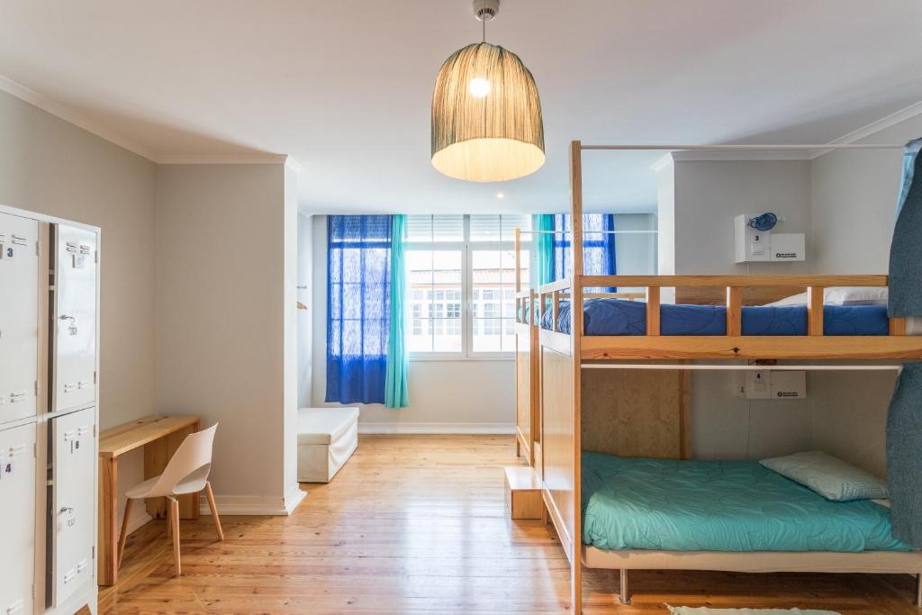 Номер (Кровать в общем 6-местном номере для мужчин и женщин), Lisboa Central Hostel