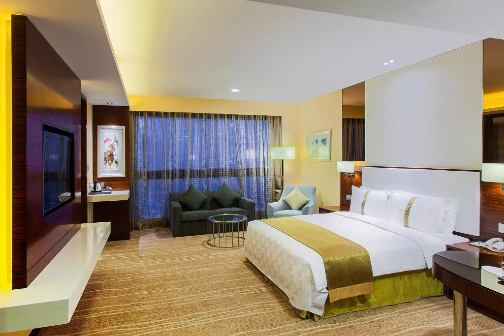 Holiday Inn Chengdu Xindu, an IHG Hotel photo 2