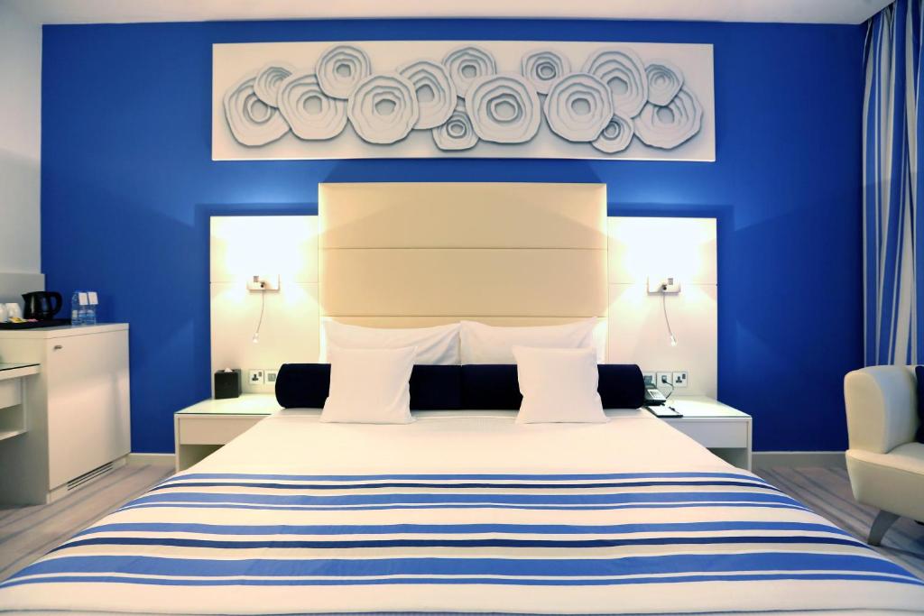 Двухместный (Стандартный двухместный номер с 1 кроватью), Отель Gloria Downtown Hotel