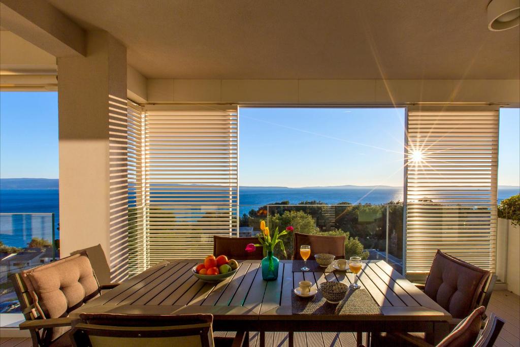 Bel Etage Amora Luxury Seaview Apartment with pool photo 2