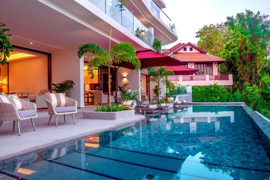 Сьюит (Люкс с видом на бассейн), Patong Heights