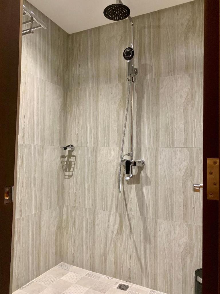J7 Hotel photo 4