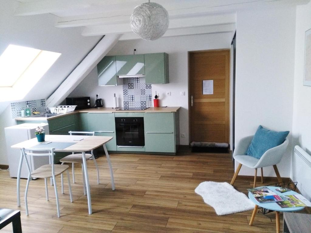 Joli gîte F2 indépendant avec jardin privé photo 3