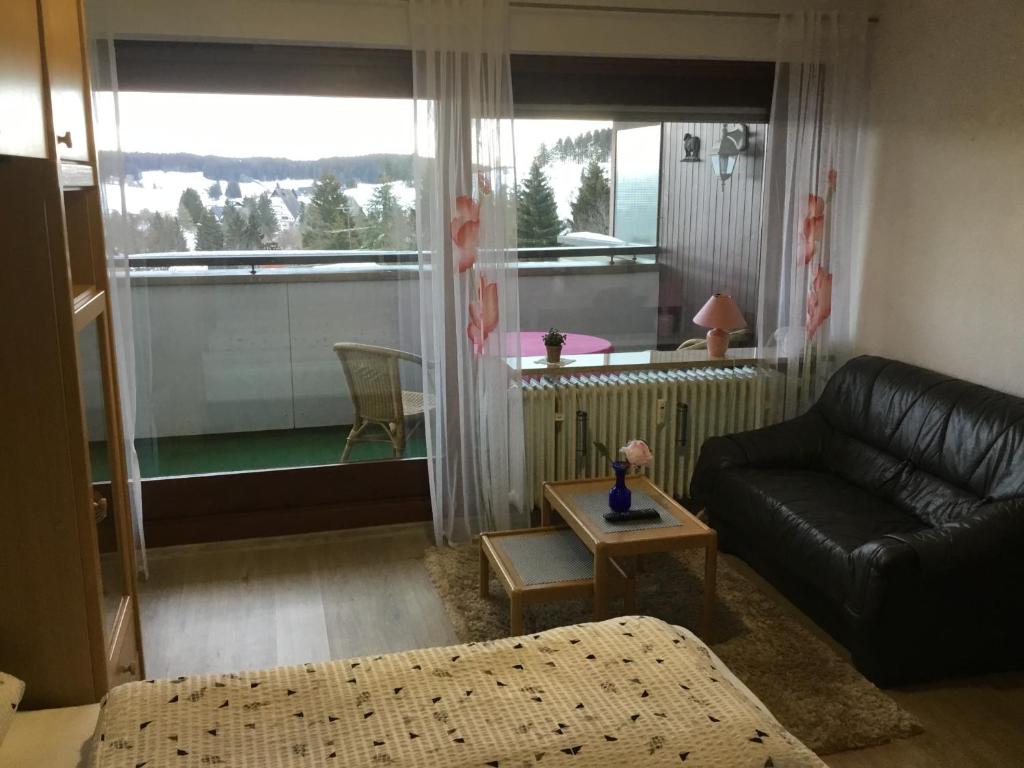 Gemütliche 1Z FeWo in Schönwald mit Balkon, Schwimmbad, Sauna, Fitness photo 2