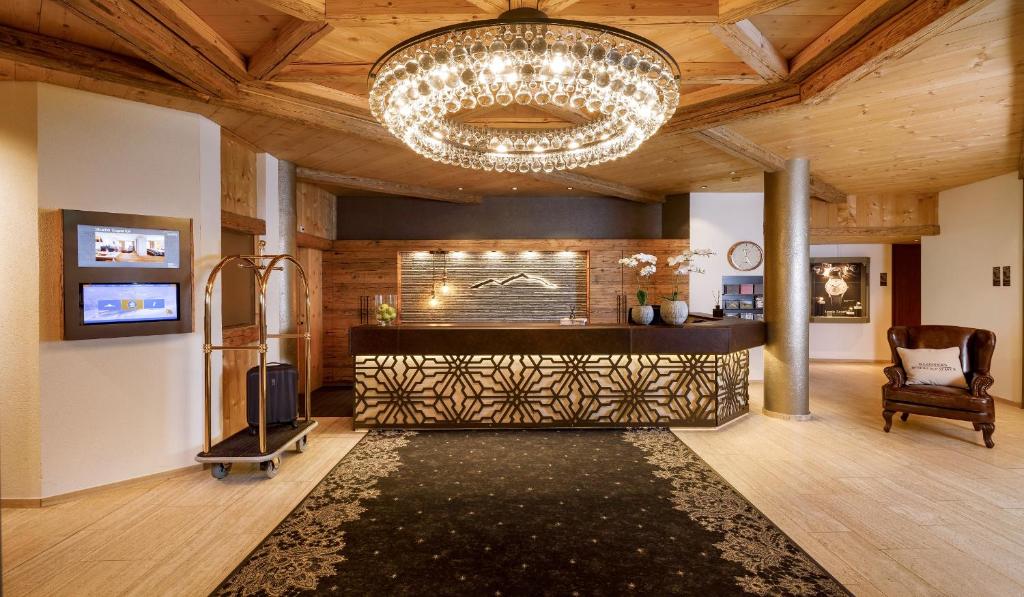 Hotel Piz Buin Klosters photo 1