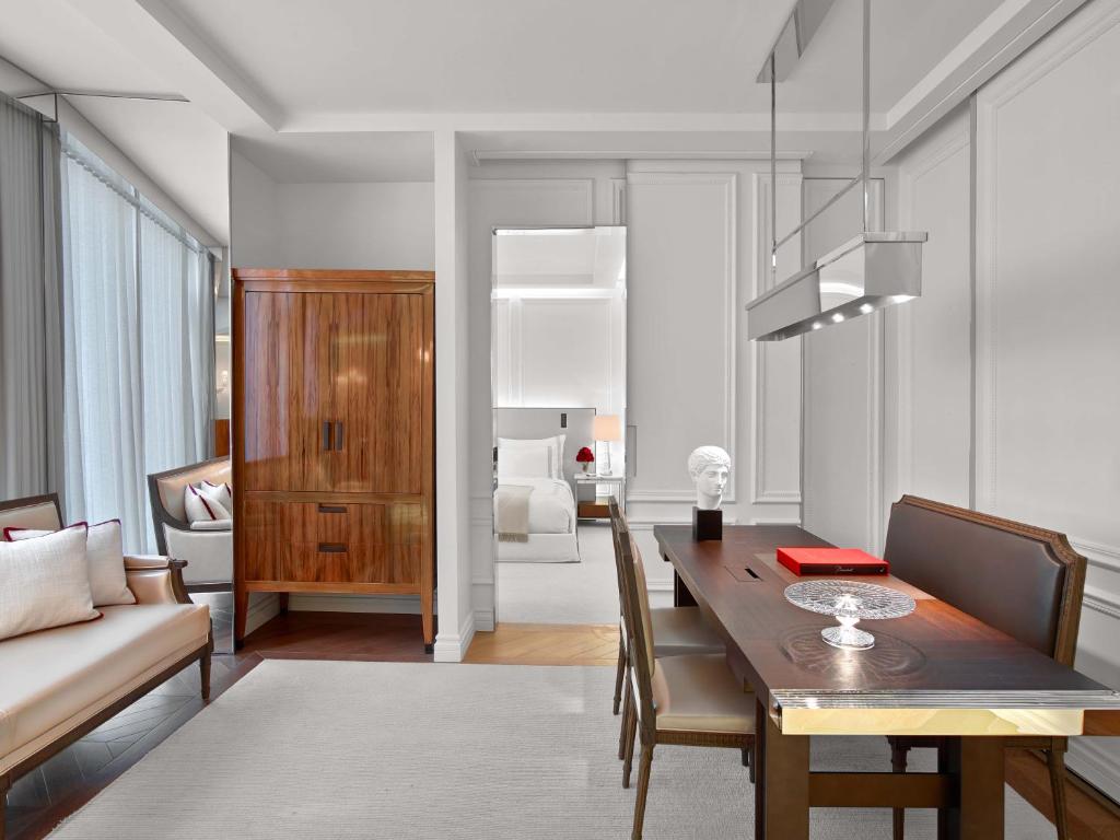 Сьюит (Классический люкс), Baccarat Hotel and Residences New York