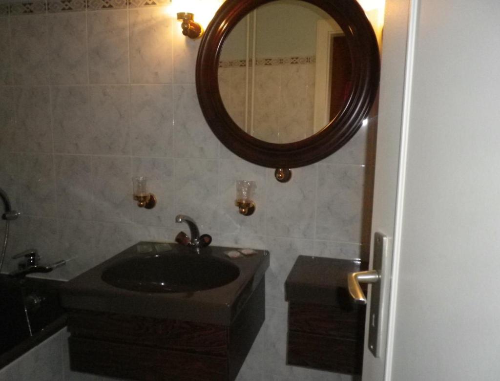 Hotel des Vosges 5 rue de la gare - 화장실