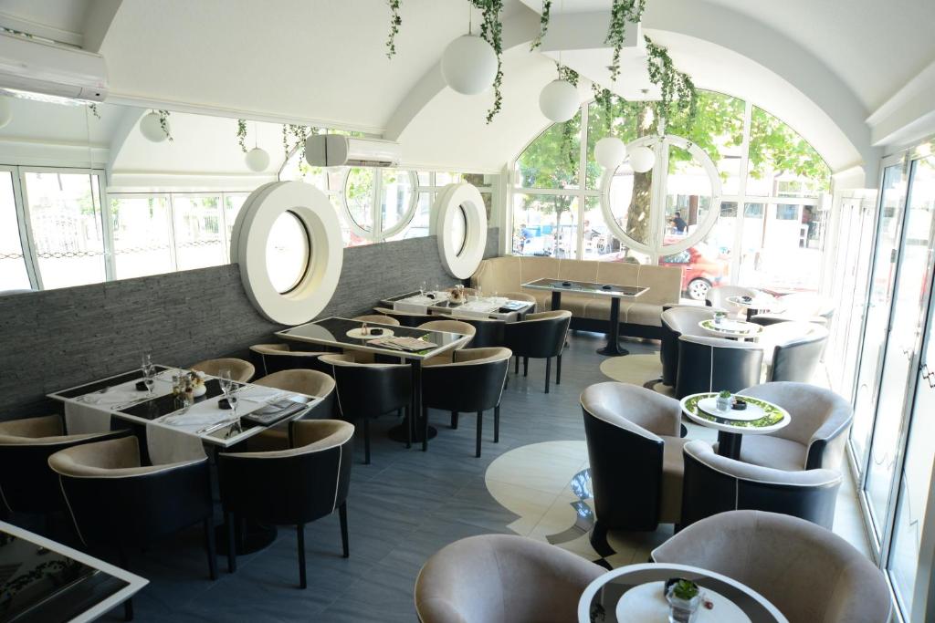 Hotel Ženeva photo 3