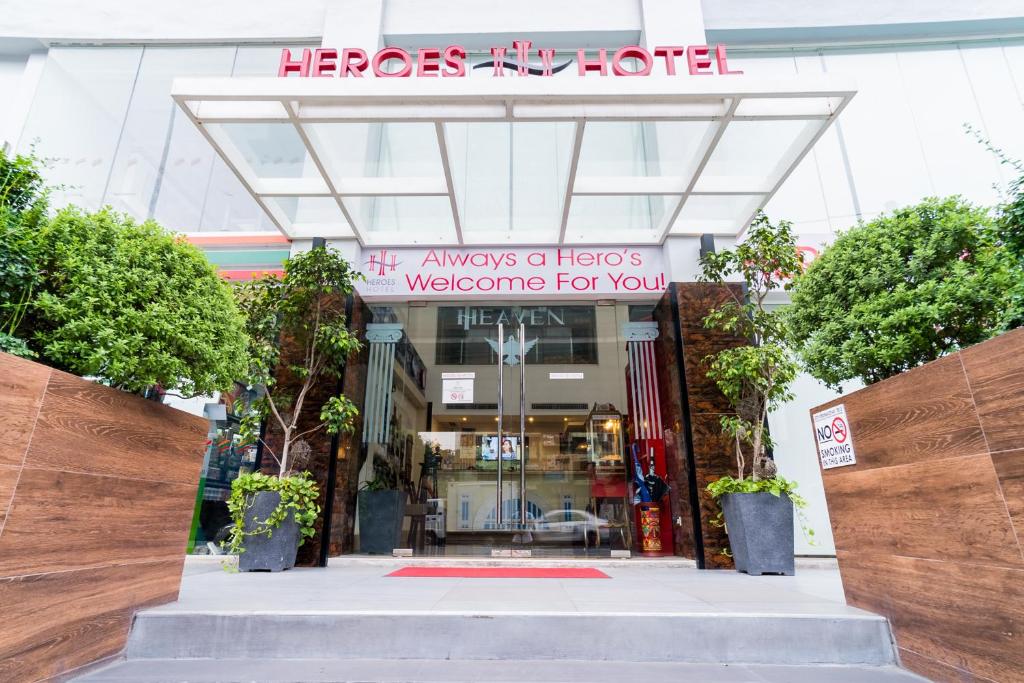Heroes Hotel photo 2