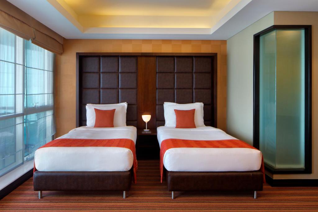 Двухместный (Улучшенный номер), Отель Radisson Blu Hotel, Dubai Media City