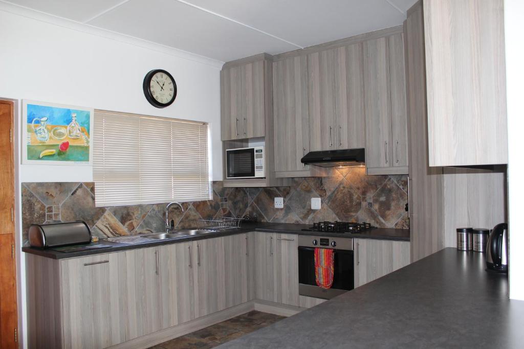 van Biljon Cottage No Loadshedding photo 2