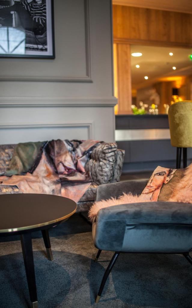 The Originals Boutique, La Maison Rouge, Lens Ouest (Qualys-Hotel) photo 4