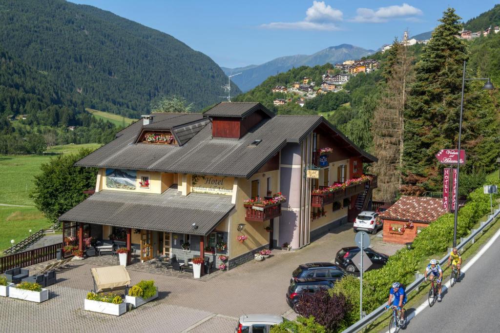 Hotel Veduta dell'Adamello photo 2