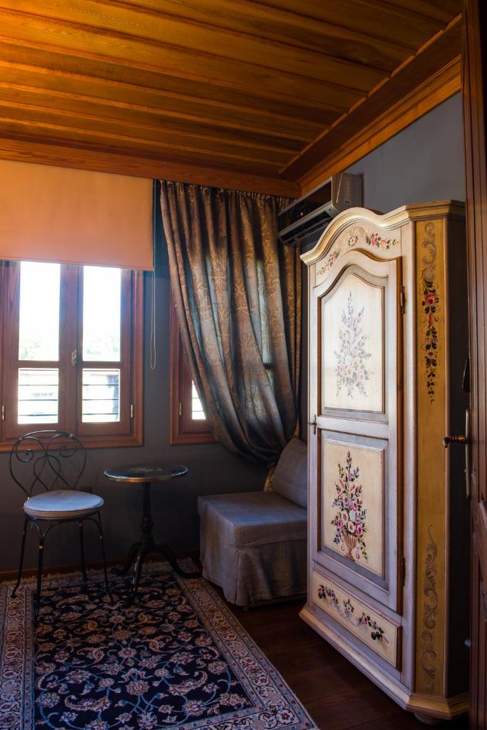 Boutique Hotel Kokkino Spiti photo 1
