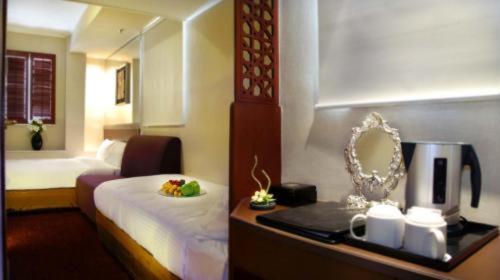 Oriental Lander Hotel photo 1