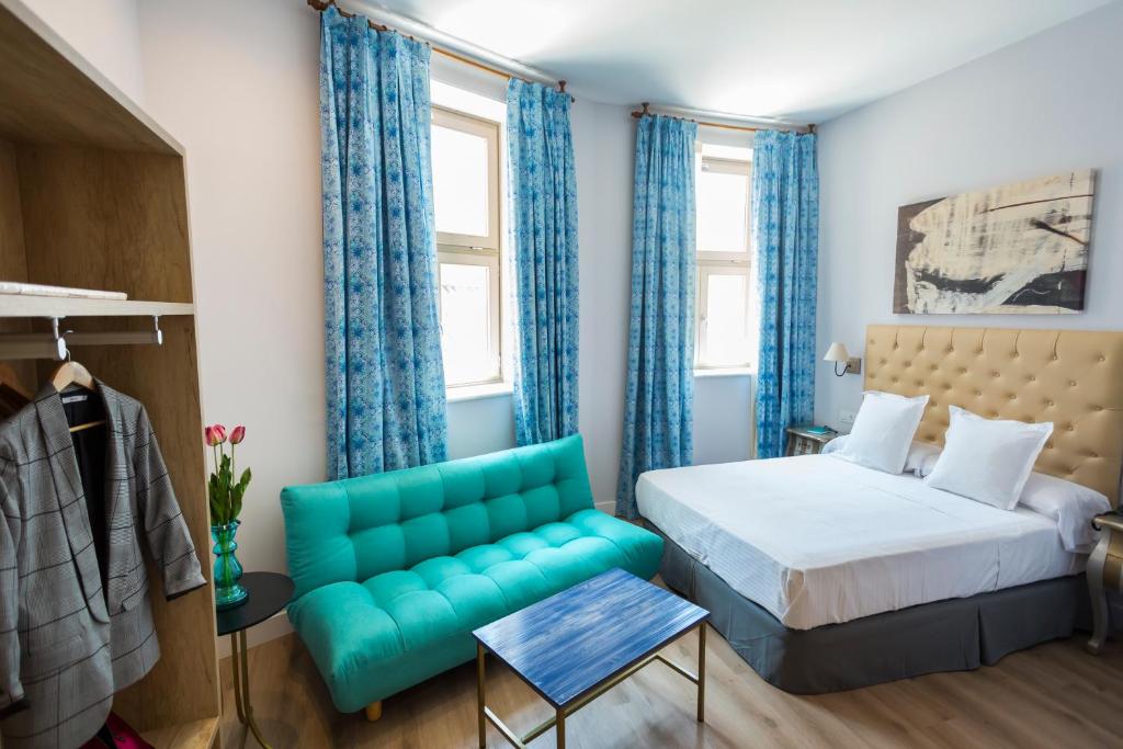Апартаменты (Апартаменты-студио), Casa de la Merced Suites