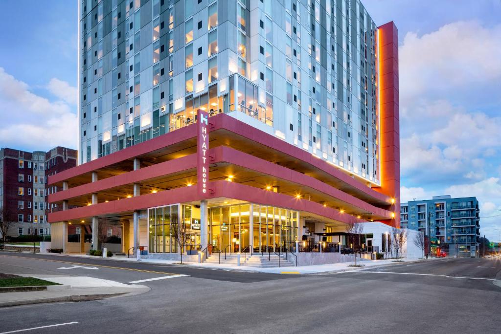 Hyatt House Nashville at Vanderbilt image