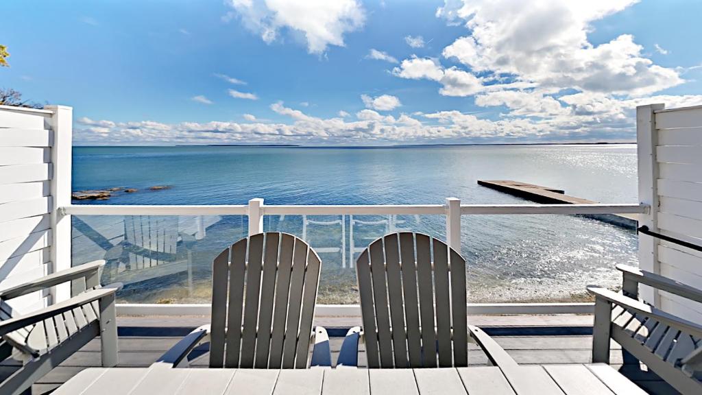 Put-In-Bay Waterfront Condo #108 image