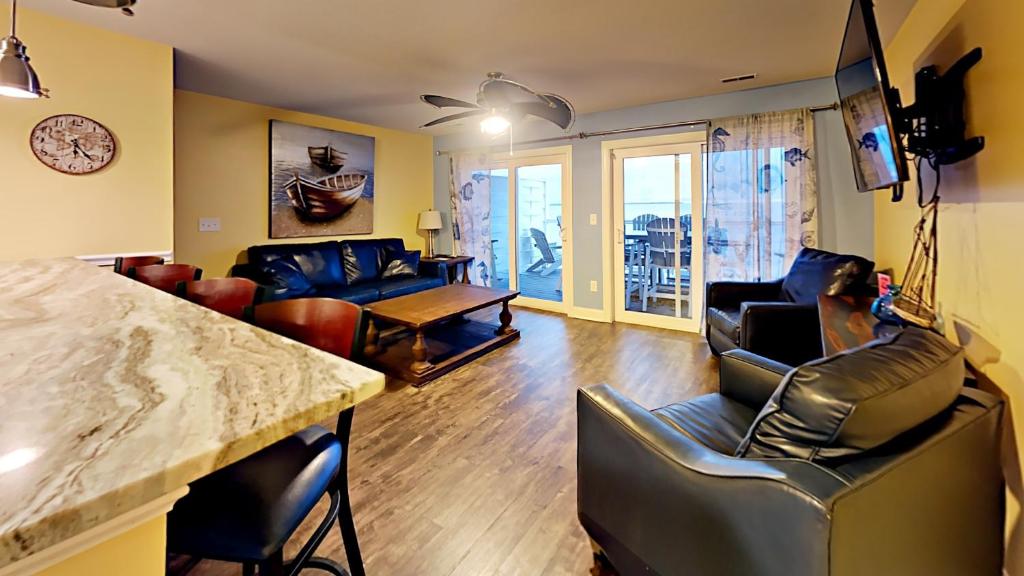 Put-in-Bay Waterfront Condo #205 image