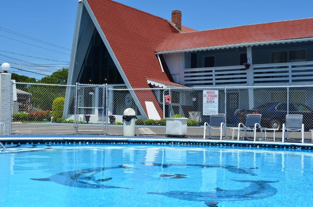 Cape Shore Inn photo 2