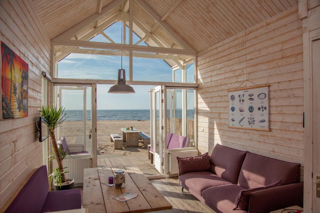 Surf en beach strandhuisjes photo 4