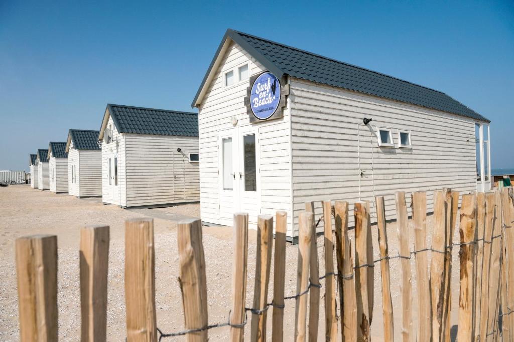Surf en beach strandhuisjes photo 3