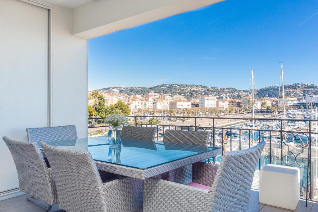 Cannes Vieux Port photo 1