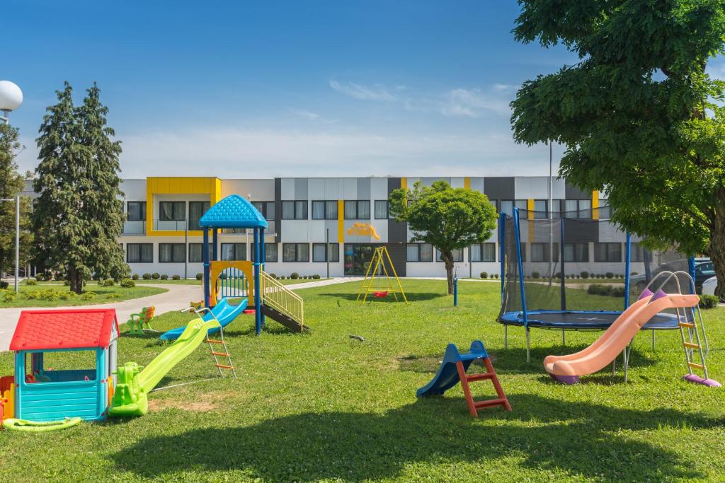Hotel Stobex Loznica photo 4