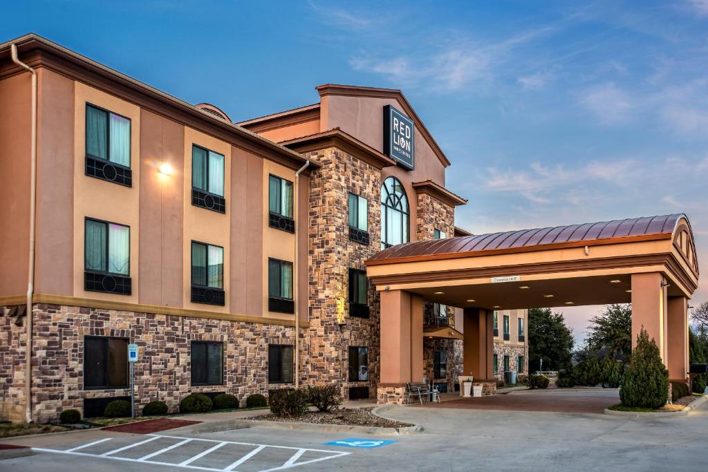 Red Lion Inn & Suites Mineral Wells image