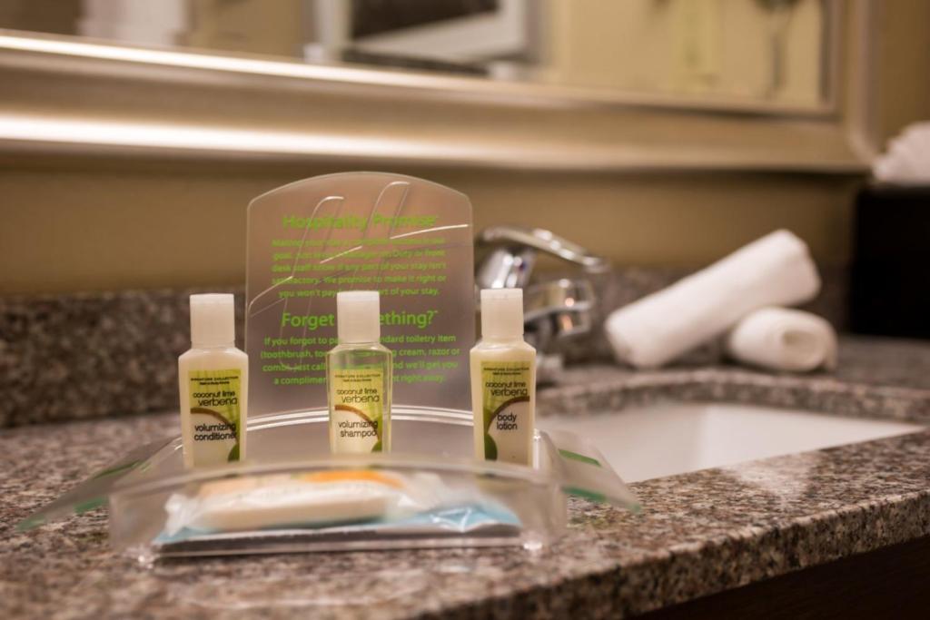 Holiday Inn Hotel & Suites Oklahoma City North, an IHG Hotel photo 2
