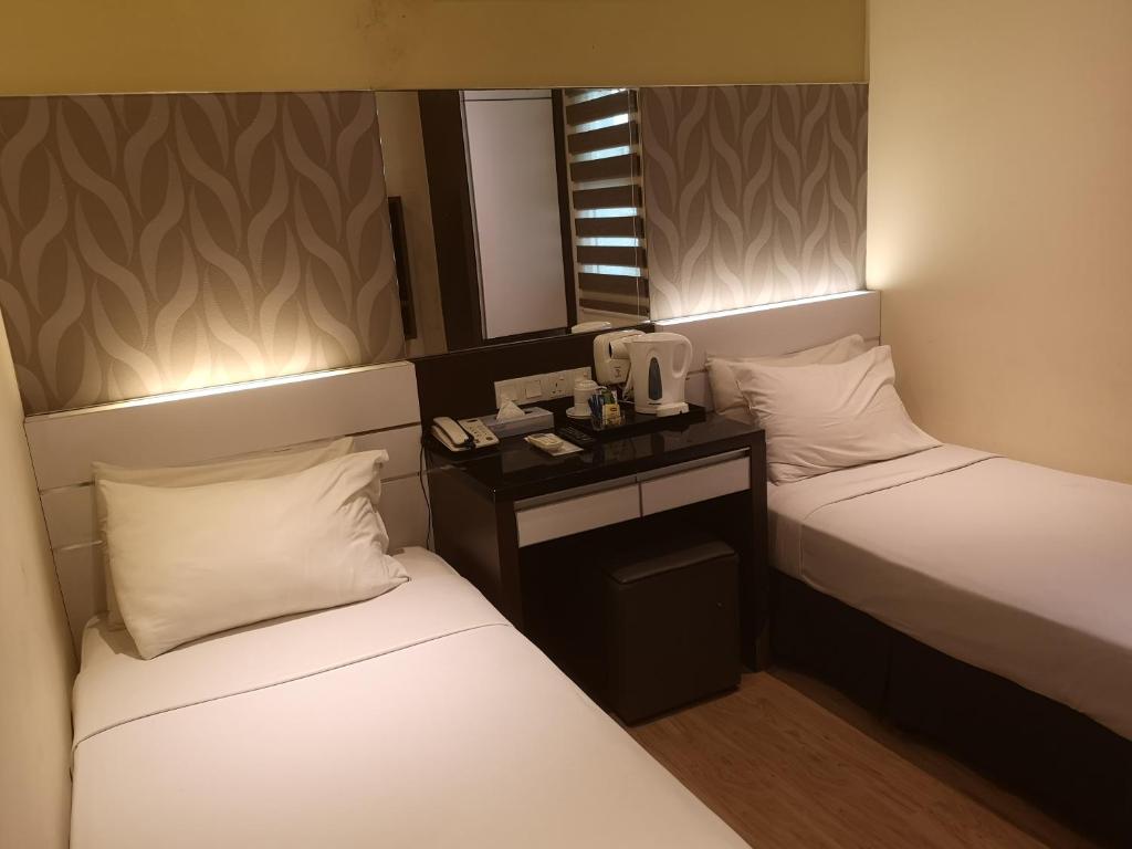 The V Hotel photo 3