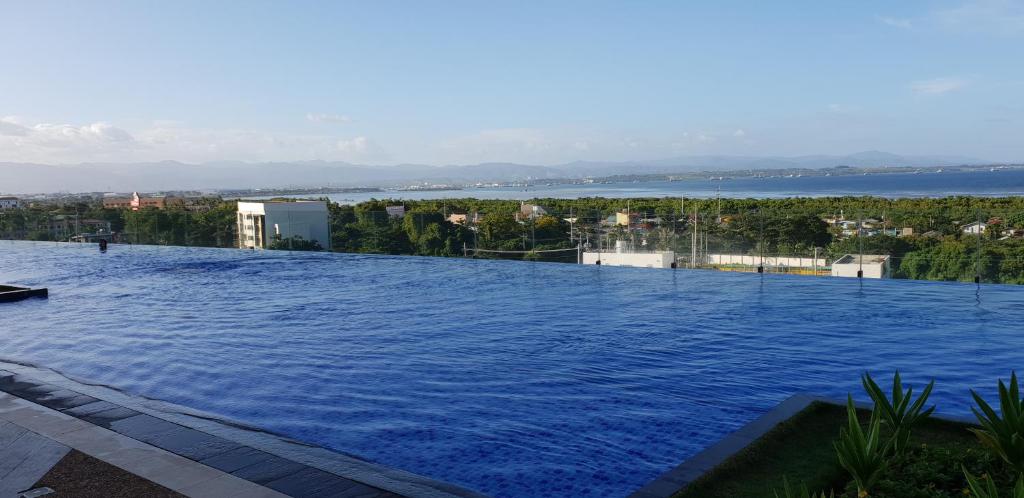 Apartment Sea View at Mactan Newtown photo 3