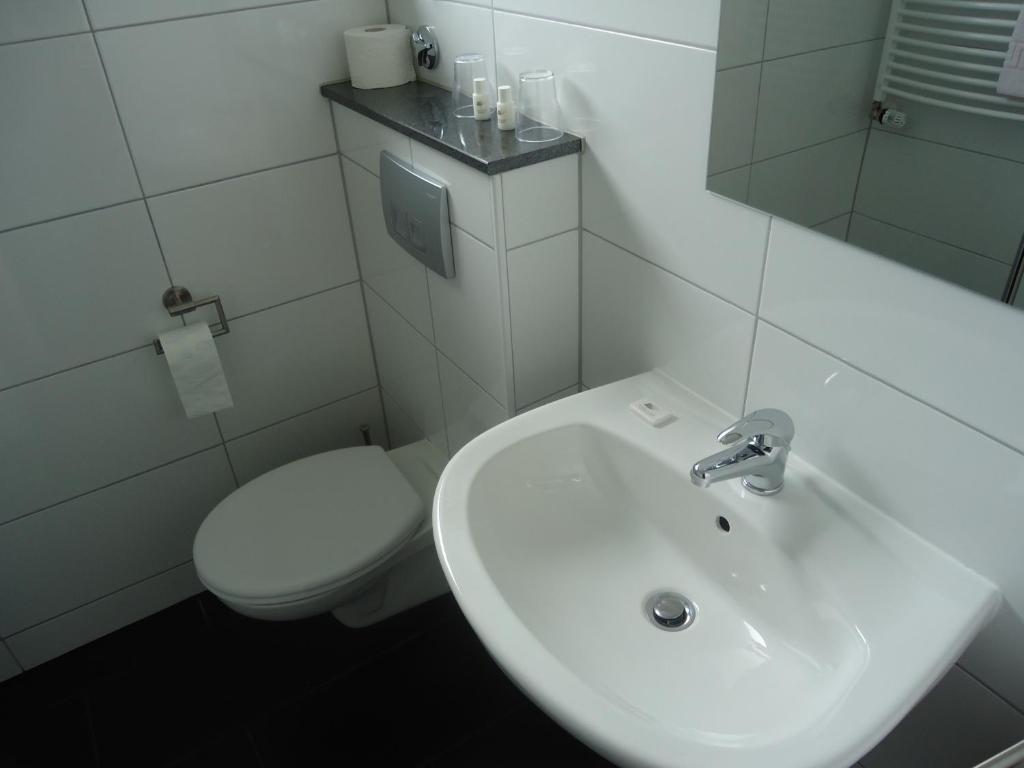 Centralhotel Ratingen photo 1