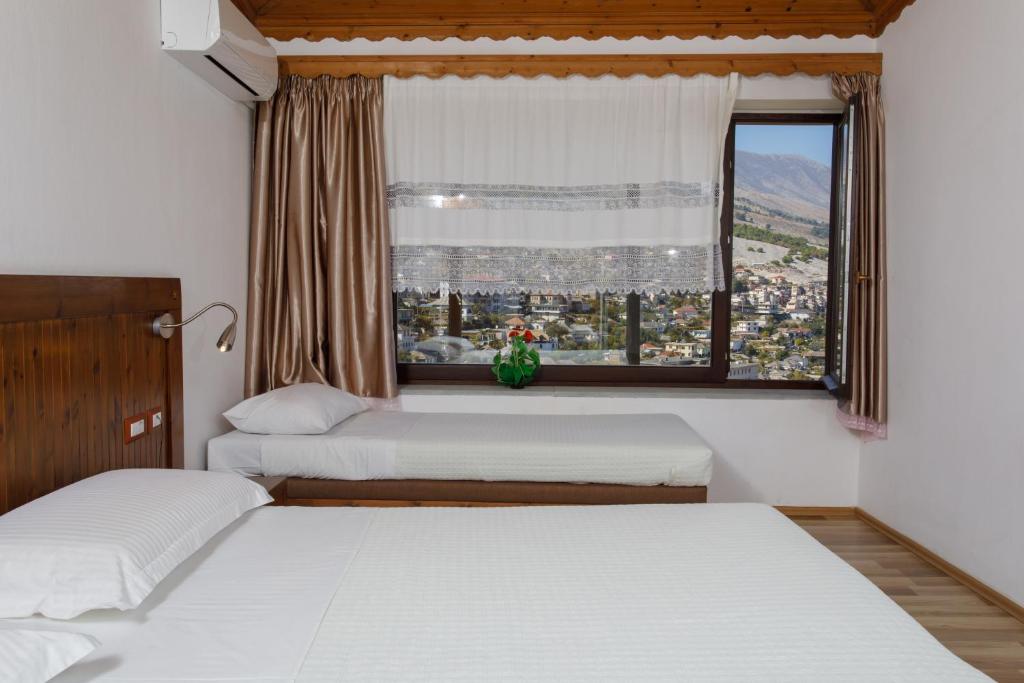 Hotel Kodra photo 2