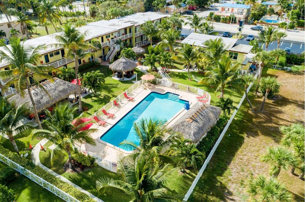 Oceans Beach Resort & Suites photo 3