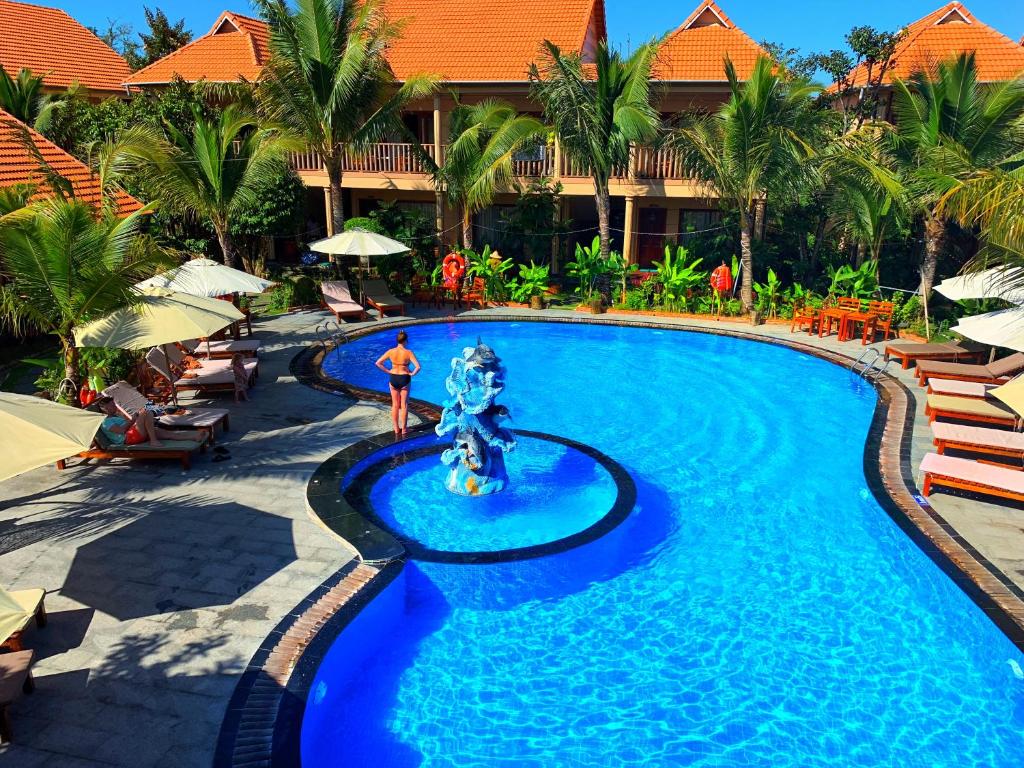 Golden Topaz Phu Quoc Resort