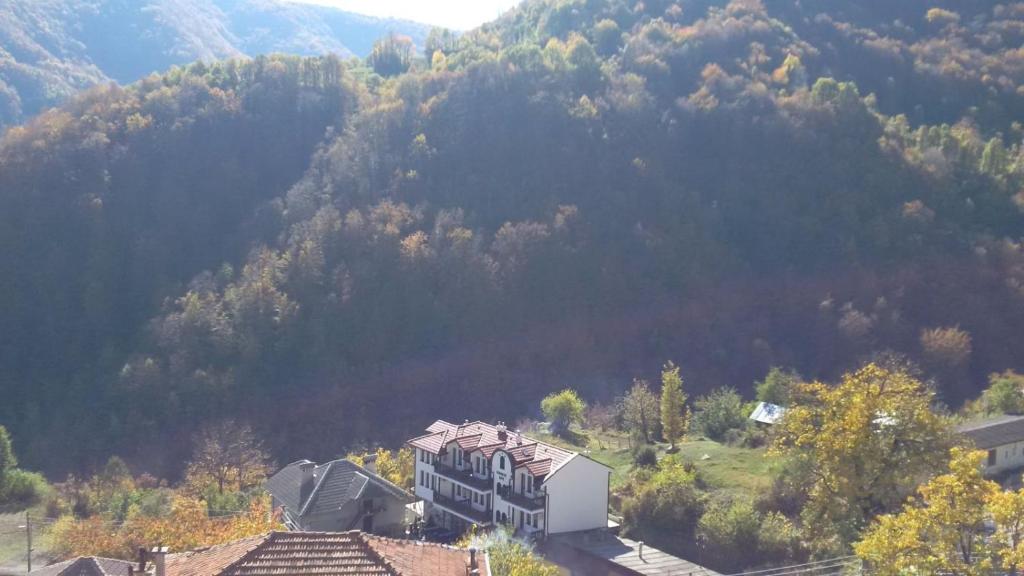 Rodopsko Katche photo 3
