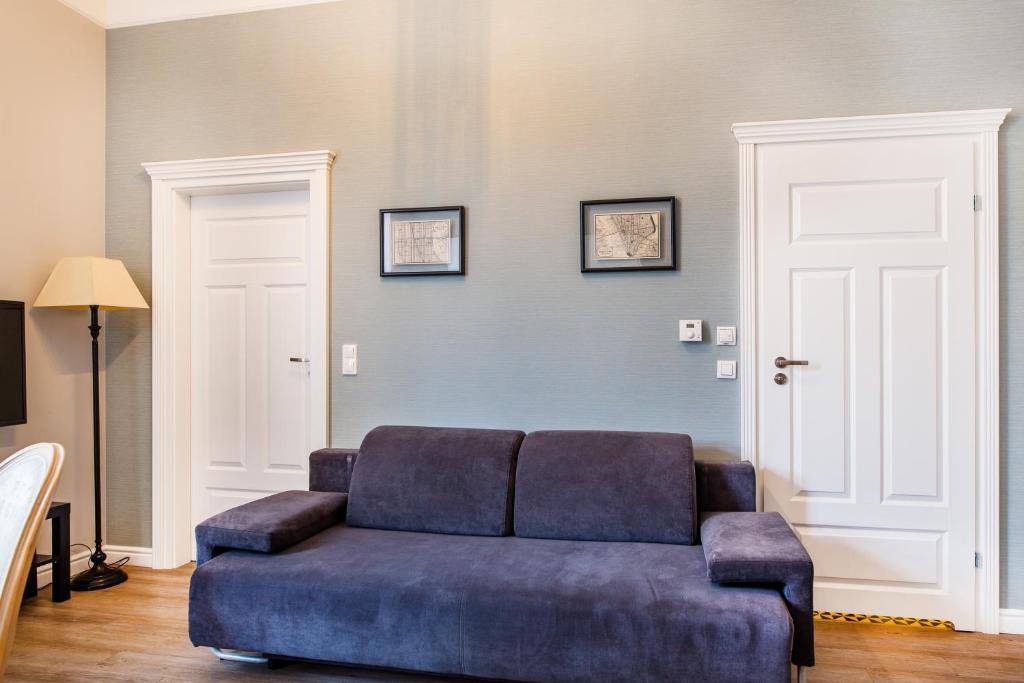 Сьюит (Улучшенный люкс с кроватью размера «king-size»), Cracow Rentals-Zacisze