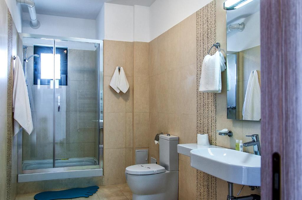 Апартаменты (Апартаменты с 2 спальнями и частичным видом на море), Riviera Residence Apartments