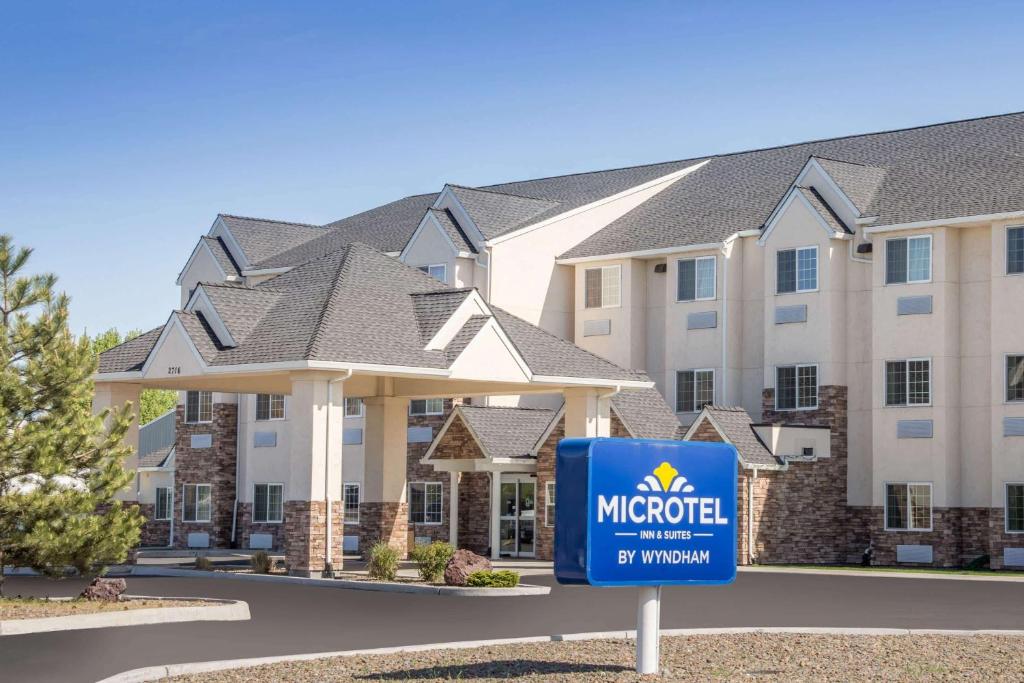 Microtel Inn & Suites by Wyndham Klamath Falls image