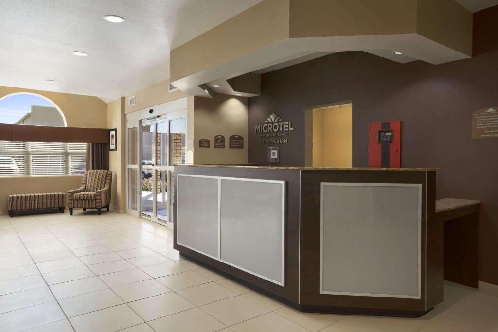 Microtel Inn & Suites by Wyndham Odessa TX photo 1