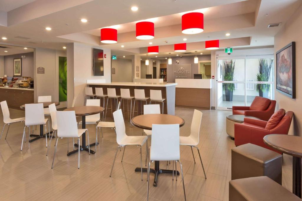 Microtel Inn and Suites by Wyndham Kitimat photo 1