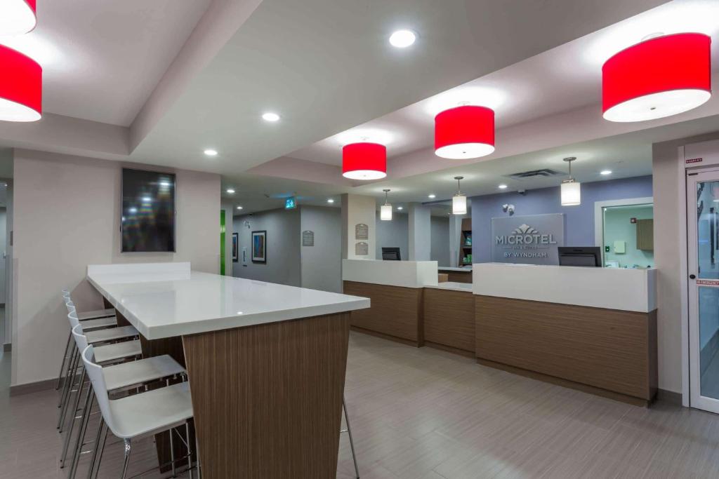 Microtel Inn and Suites by Wyndham Kitimat photo 2