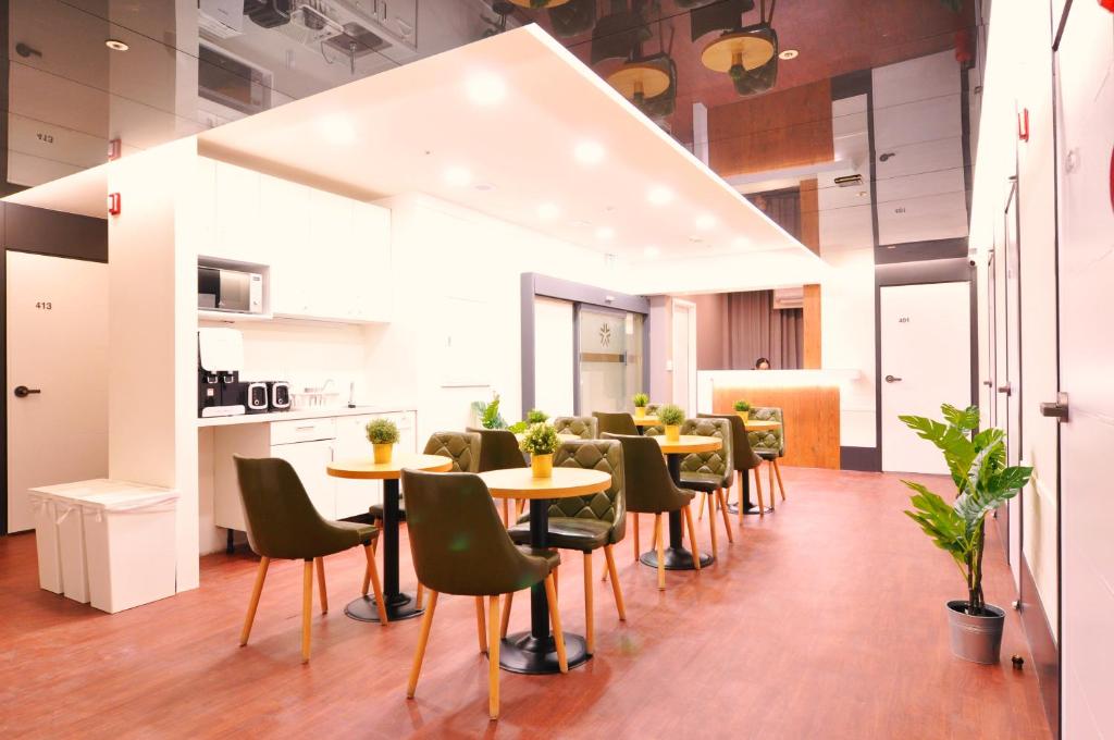 OYO Hostel Myeongdong 3 photo 1