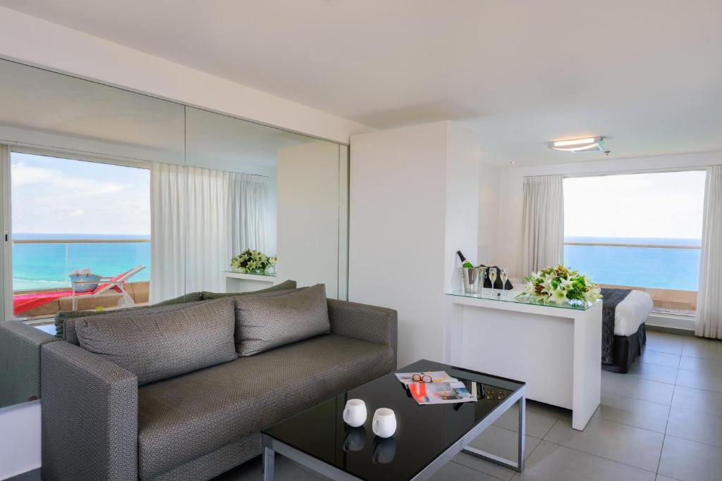 Arena Hotel by the Beach photo 2