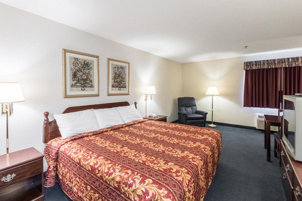 Quality Express Inn & Suites - Tap to explore photos