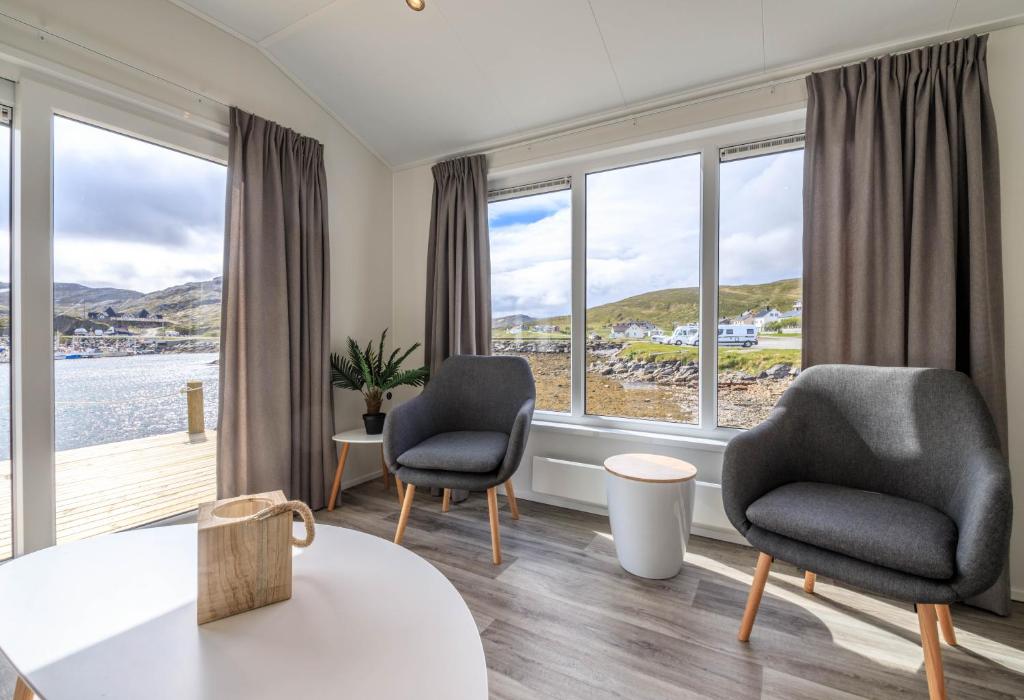 Seaside cabin Skarsvåg photo 1